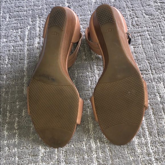 UGG sandals - Picture 5 of 5